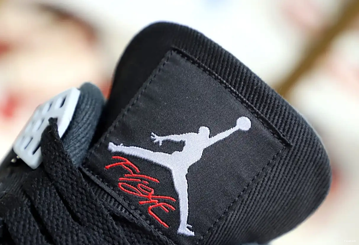 AIR JORDAN 